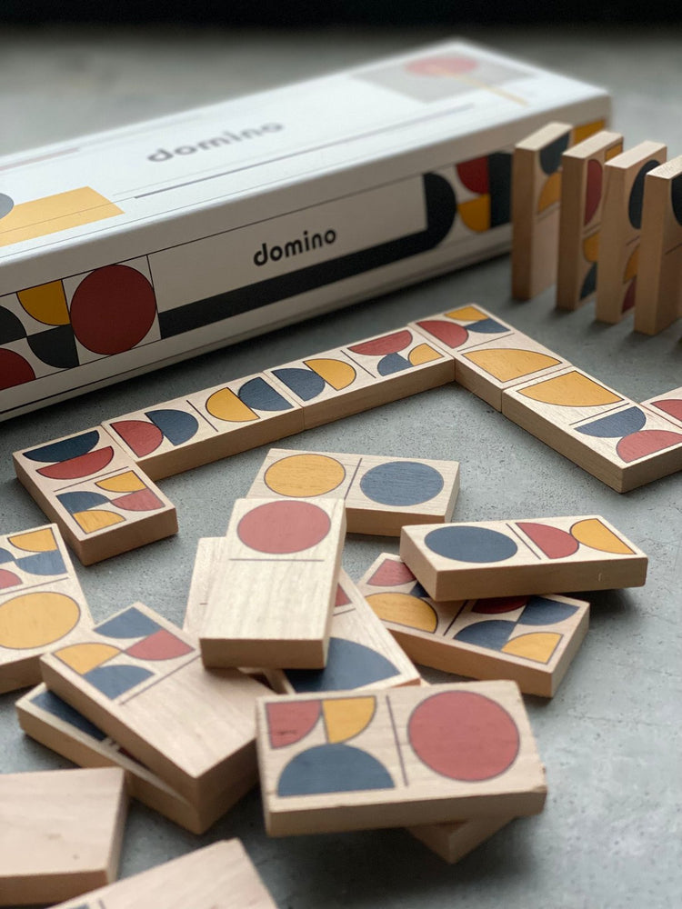 Modern Domino