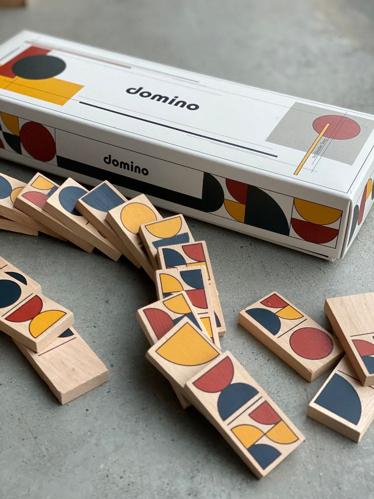 Modern Domino
