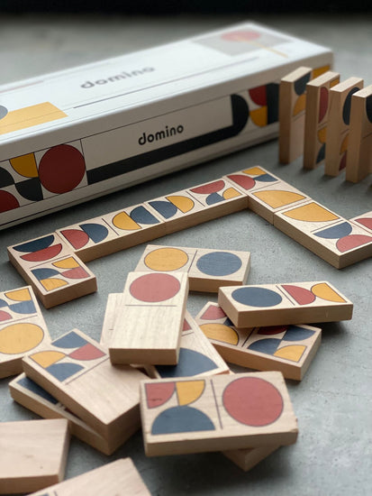 Modern Domino